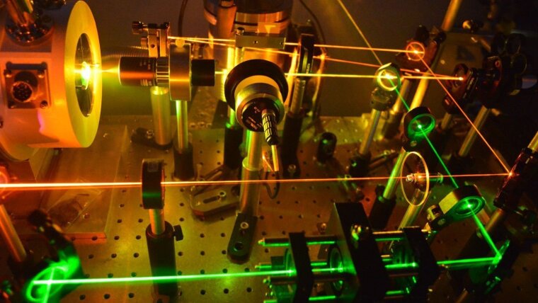 Experimental laser setup
